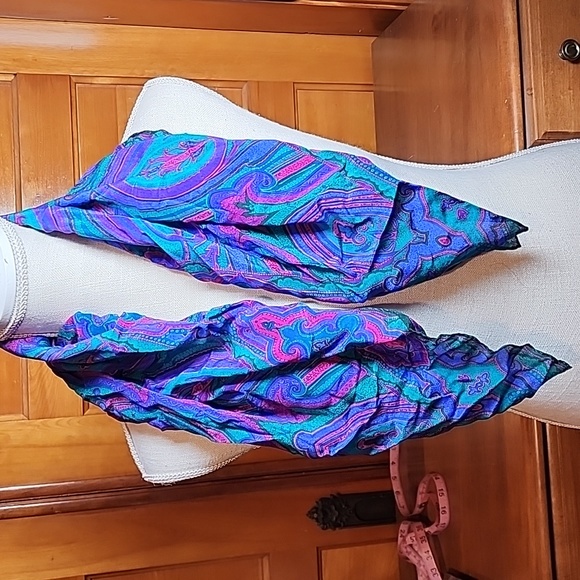 ⚡️5 For $10⚡️Vibrant vintage scarf square - Picture 3 of 3